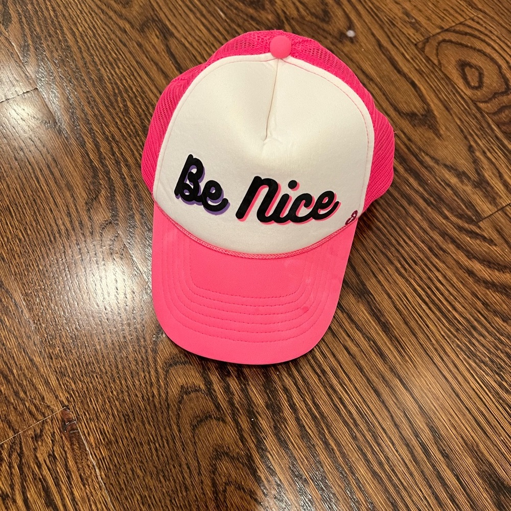 Mother trucker & co girls trucker hat excellent condition - Picture 2 of 3